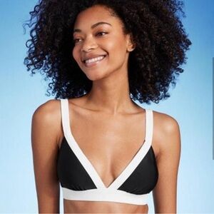 5/$25 Shade & Shore Bikini Top NWT